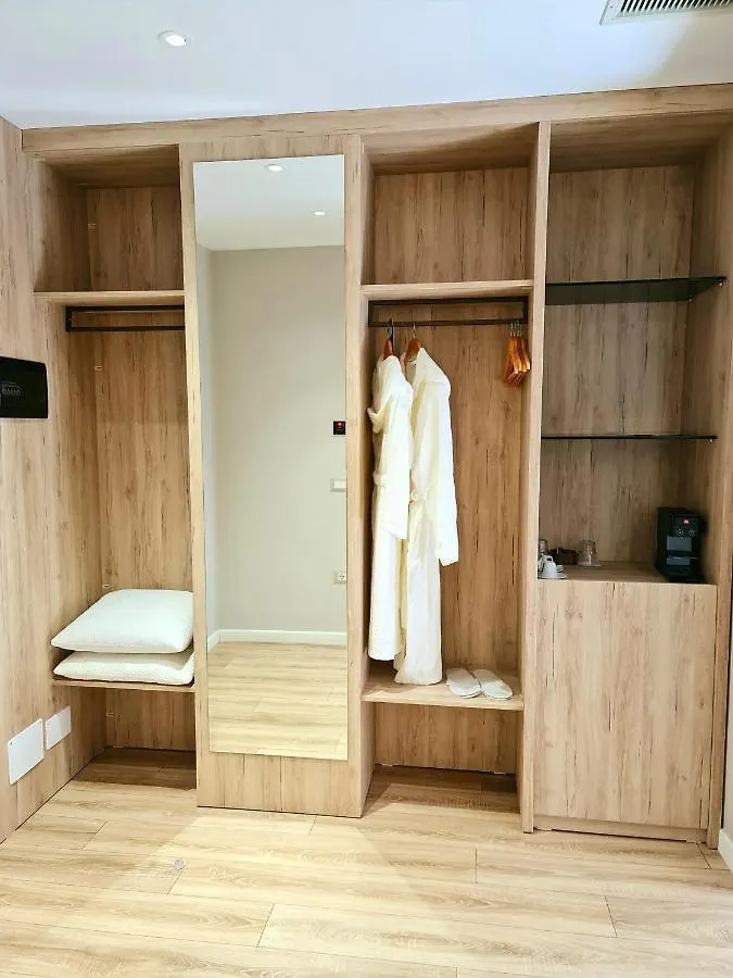 *****  Regina Blu Hotel Radhime Albania