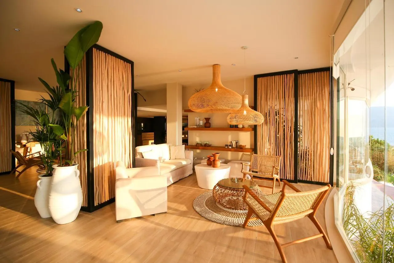 Regina Blu Hotel Radhime