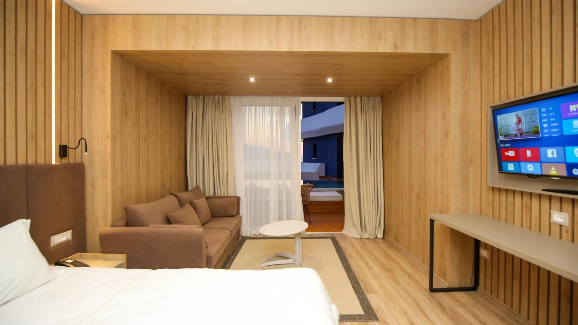 Regina Blu Hotel Radhime Albania