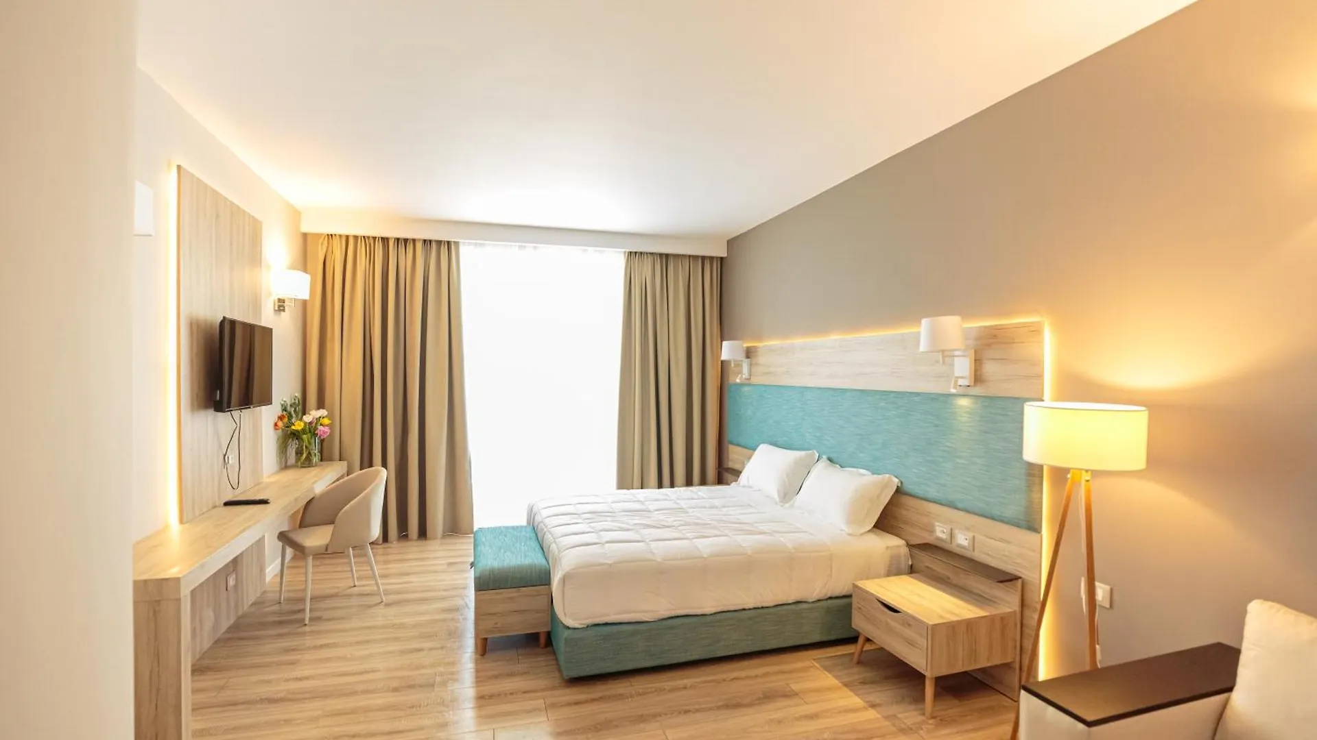 Regina Blu Hotel Radhime